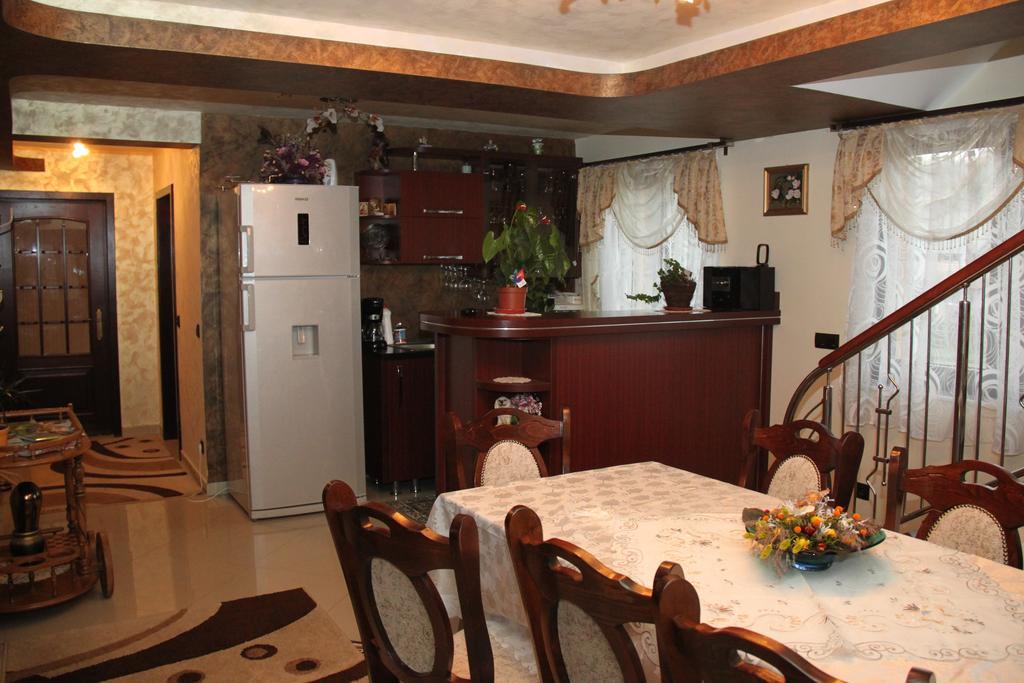 Pensiunea Casa Cristina Câmpulung Moldovenesc Εξωτερικό φωτογραφία